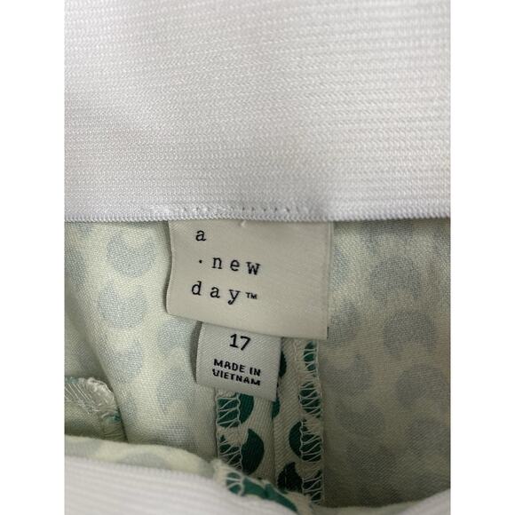 A New Day Pants Womens 17 Green Moons High Rise Skinny Ankle Fitted Stretch NWT - Picture 8 of 11